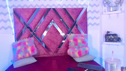 Snapshot of jessika_rabbits chatting on 01-31-25, 07:50 JESS online show from 01-31-25, 07:50