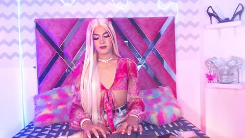 Snapshot of jessika_rabbits chatting on 02-08-25, 07:04 JESS online show from 02-08-25, 07:04