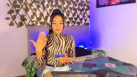 Snapshot of jessika_rabbits chatting on 10-03-25, 12:35 JESS online show from 10-03-25, 12:35