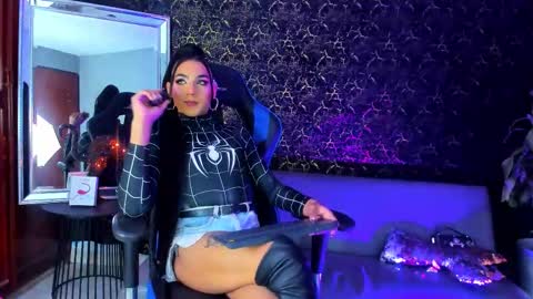 Snapshot of jessika_rabbits chatting on 11-06-25, 05:30 JESS online show from 11-06-25, 05:30