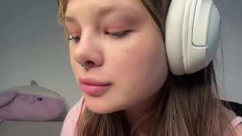jessluck_1 online show from 06-09-26, 12:17
