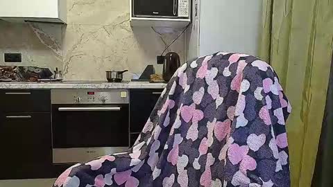 jessy_yng online show from 10-13-25, 12:05