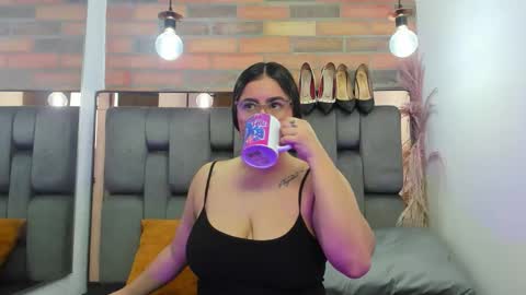 Snapshot of jessyjcortes chatting on 10-04-25, 02:48 JESSY CORTES online show from 10-04-25, 02:48