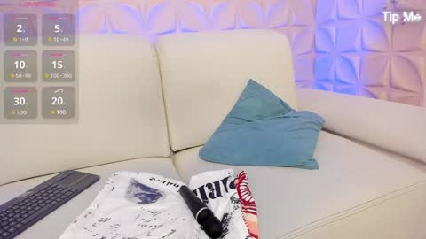 Jessy Morgan online show from 01-28-25, 06:38