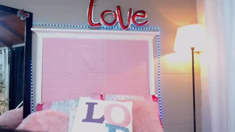 Snapshot of jessyzoe chatting on 03-09-25, 11:58 Jessy online show from 03-09-25, 11:58