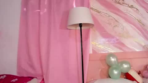 Snapshot of jessyzoe chatting on 10-08-25, 03:20 Jessy online show from 10-08-25, 03:20