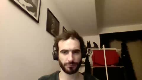 Snapshot of jestersquid89 chatting on 11-18-25, 09:08 jestersquid89 online show from 11-18-25, 09:08