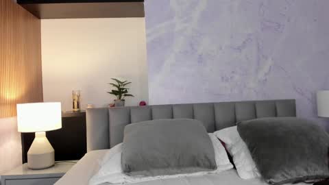 Jessica online show from 12-15-24, 05:56