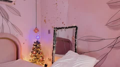 Jessica online show from 01-04-25, 06:09