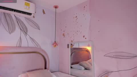 Jessica online show from 02-08-25, 03:52