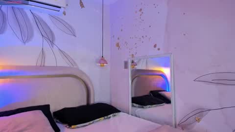 Jessica online show from 02-25-25, 03:31