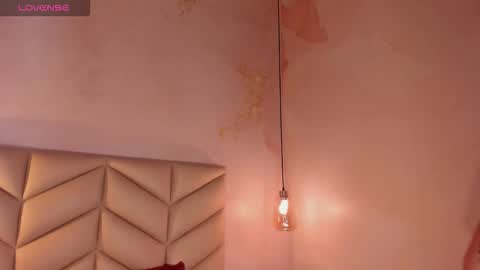 Jessica online show from 09-28-25, 06:35