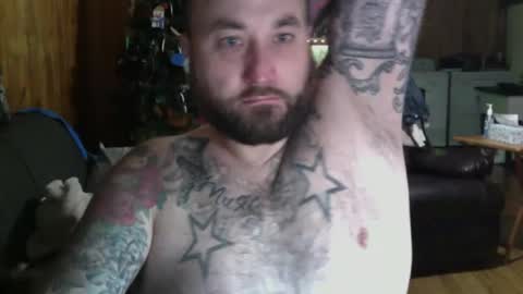 Snapshot of jettadude5 chatting on 12-19-24, 11:18 jettadude5 online show from 12-19-24, 11:18