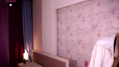 Snapshot of jettahartill chatting on 11-12-25, 06:25 Daryl online show from 11-12-25, 06:25