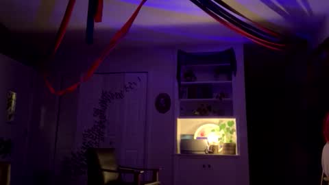 Snapshot of jettandmaia chatting on 10-28-25, 02:26 jettandmaia online show from 10-28-25, 02:26