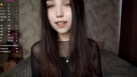 I am Gina ntmu Lets hit 10 Thumbs Up together online show from 04-25-26, 01:41