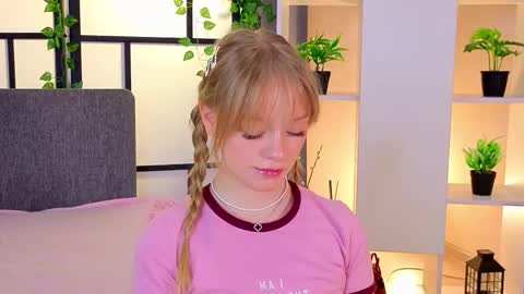 Gwen online show from 03-20-26, 08:25