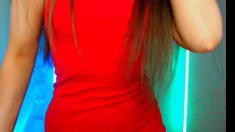 Snapshot of jewelrosse chatting on 10-30-25, 07:58 Jewel online show from 10-30-25, 07:58