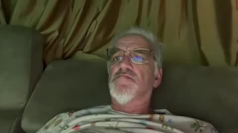 jewlronny online show from 11-30-25, 06:12