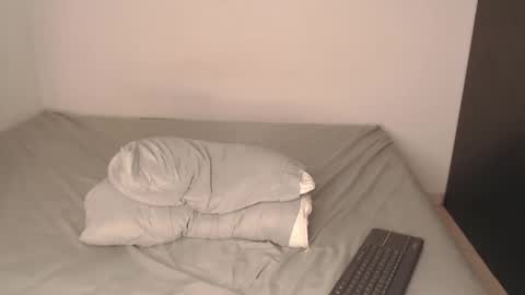 Snapshot of jey_foxx chatting on 01-30-25, 01:33 jey_foxx online show from 01-30-25, 01:33