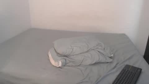 Snapshot of jey_foxx chatting on 02-15-25, 09:48 jey_foxx online show from 02-15-25, 09:48