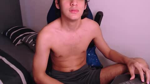 Snapshot of jey_foxx chatting on 10-24-25, 07:21 jey_foxx online show from 10-24-25, 07:21