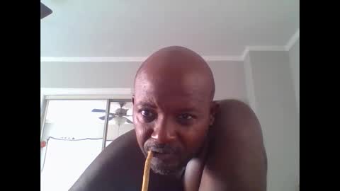 Snapshot of jezone200 chatting on 09-10-25, 12:49 J One 55 online show from 09-10-25, 12:49