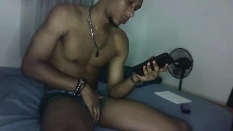 Snapshot of jg1105 chatting on 01-23-25, 03:37 jg1105 online show from 01-23-25, 03:37