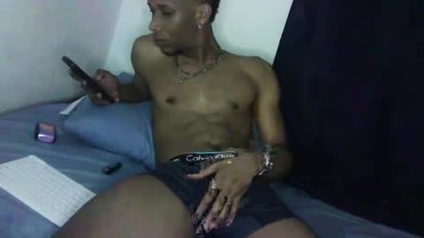 Snapshot of jg1105 chatting on 03-12-25, 03:13 jg1105 online show from 03-12-25, 03:13