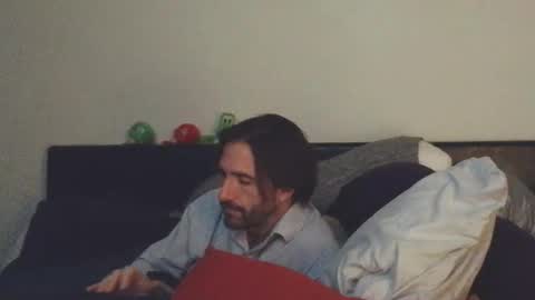 Snapshot of jgquaife chatting on 11-14-25, 06:06 FoxHunter1 online show from 11-14-25, 06:06