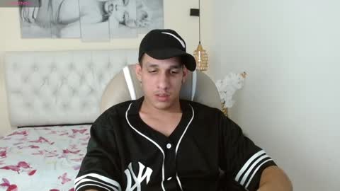 Snapshot of jheidertwink chatting on 12-09-24, 04:01 Jheider R. online show from 12-09-24, 04:01