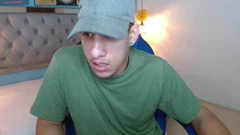 Snapshot of jheidertwink chatting on 12-11-24, 04:07 Jheider R. online show from 12-11-24, 04:07