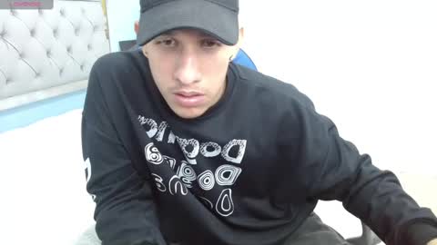 Snapshot of jheidertwink chatting on 12-14-24, 03:40 Jheider R. online show from 12-14-24, 03:40