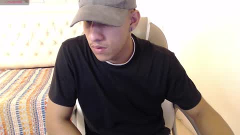 Snapshot of jheidertwink chatting on 12-19-24, 04:02 Jheider R. online show from 12-19-24, 04:02