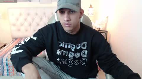 Snapshot of jheidertwink chatting on 12-20-24, 04:20 Jheider R. online show from 12-20-24, 04:20