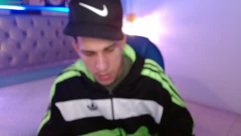 Snapshot of jheidertwink chatting on 01-12-25, 03:39 Jheider R. online show from 01-12-25, 03:39