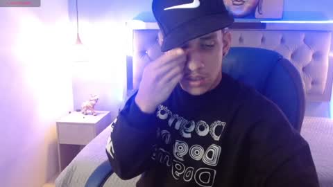 Snapshot of jheidertwink chatting on 01-17-25, 07:08 Jheider R. online show from 01-17-25, 07:08