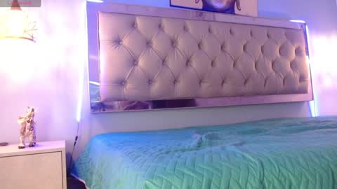 Snapshot of jheidertwink chatting on 02-04-25, 10:43 Jheider R. online show from 02-04-25, 10:43