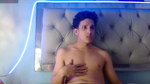 Snapshot of jheidertwink chatting on 02-09-25, 06:33 Jheider R. online show from 02-09-25, 06:33