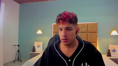 Snapshot of jheidertwink chatting on 09-29-25, 12:21 Jheider R. online show from 09-29-25, 12:21