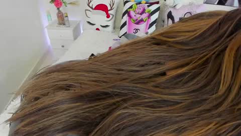  Candy  online show from 01-11-25, 10:40