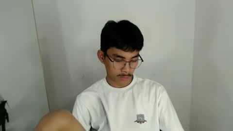 Snapshot of jhnxxnaughty_ chatting on 02-12-26, 03:07 Johnny online show from 02-12-26, 03:07