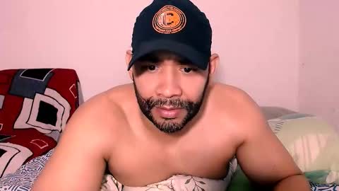 Snapshot of jho173027 chatting on 11-05-25, 05:40 En moreno online show from 11-05-25, 05:40