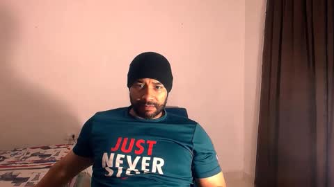 Snapshot of jho173027 chatting on 11-21-25, 12:59 En moreno online show from 11-21-25, 12:59