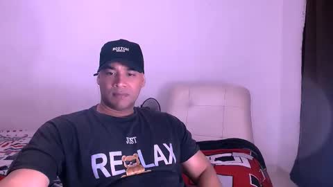 Snapshot of jho173027 chatting on 11-29-25, 11:41 En moreno online show from 11-29-25, 11:41