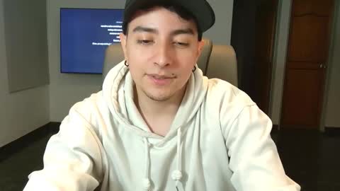 Snapshot of jhoan_saenz chatting on 10-23-25, 03:50 Jhoan Saenz online show from 10-23-25, 03:50