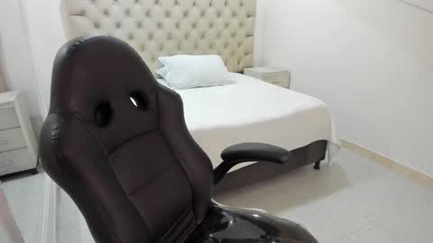 jhoanleandro online show from 11-07-25, 05:29