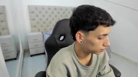 jhoanleandro online show from 11-25-25, 05:29