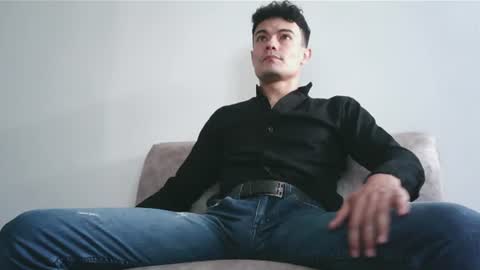 Snapshot of jhohannes_maximo chatting on 06-30-26, 01:12 jhohanes maximo online show from 06-30-26, 01:12