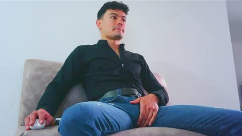 Snapshot of jhohannes_maximo chatting on 07-01-26, 01:13 jhohanes maximo online show from 07-01-26, 01:13